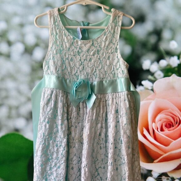 Jessica Ann Floral Lace Dress - Picture 1 of 12